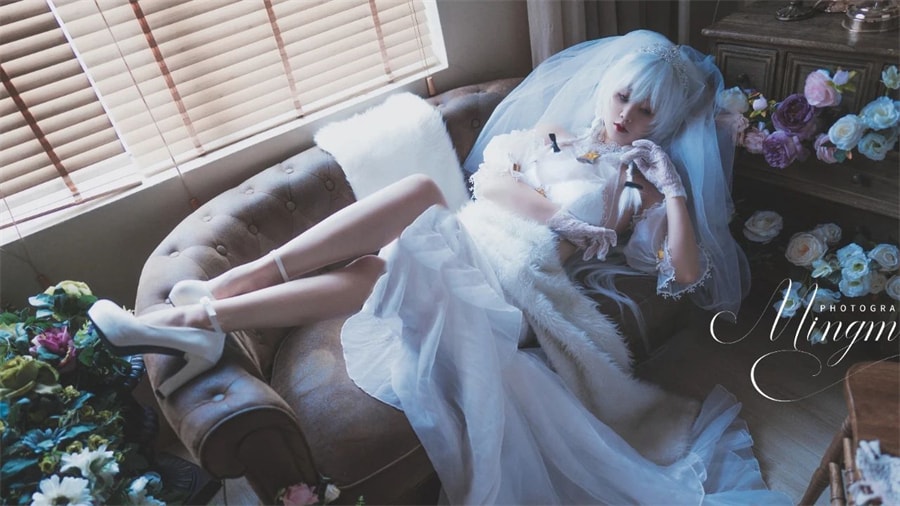 千岛美美  cosplay 碧蓝航线赫敏